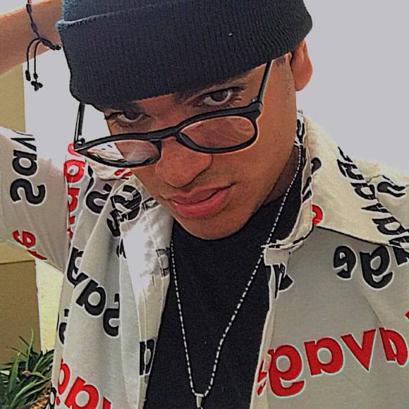 Meet your Posher, Ray - Picture 1 of 1